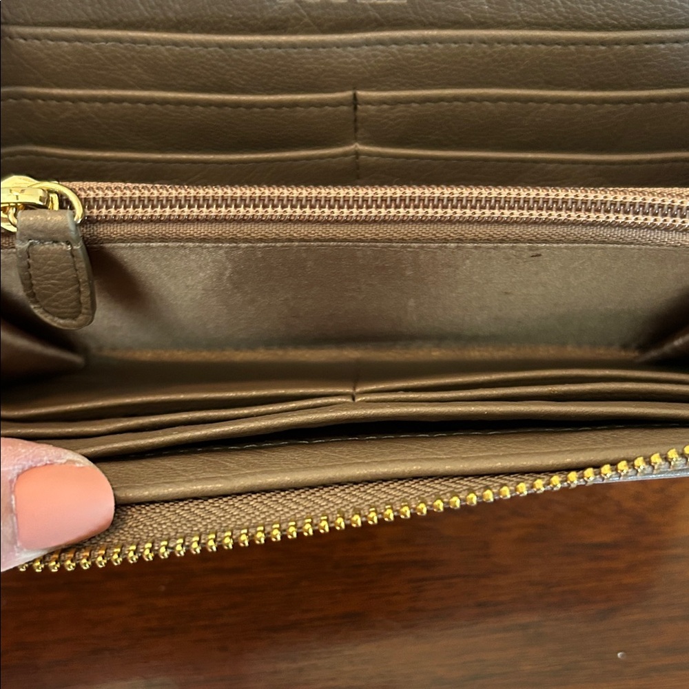 Joe's Tan Embossed Wallet - Picture 11 of 13